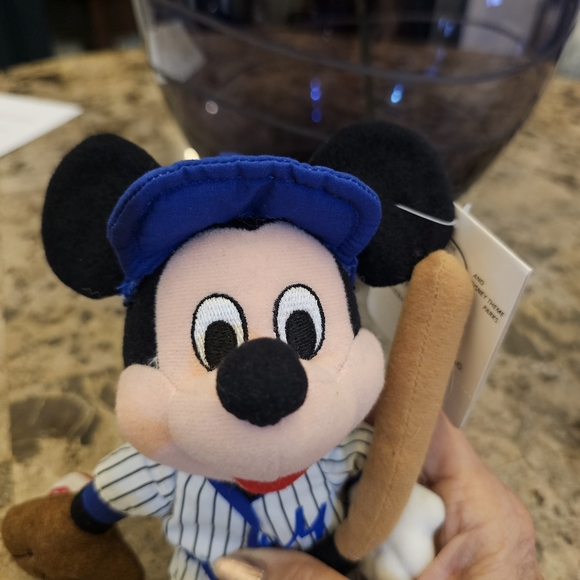 DISNEY Vintage 90s Baseball Mickey Mouse Bean Bag Plush New with Tag - Picture 10 of 12